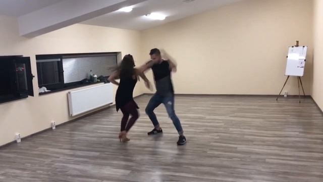 Luis Fonsi - Sola (bachata remix) [Peter & Sasa] Bachata sensual @ Ekolor 2019 смотреть онлайн