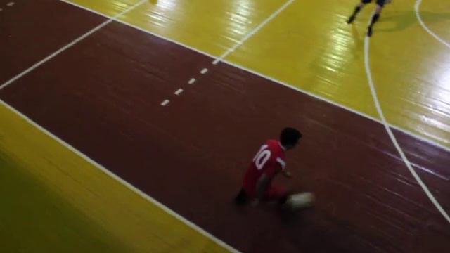 "Рятувальник" - "Фенікс" . ( 2 - тайм ) Чемпіонат Луганської області з футзалу. Друга ліга смотреть онлайн