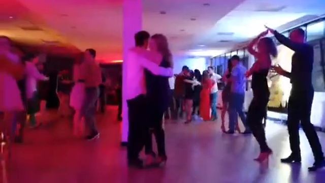 KIZOMBA social - LA SALSA Lviv - Oksana and Vitaliy смотреть онлайн