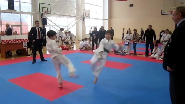 2 бой (белый пояс 12,02,17) смотреть онлайн