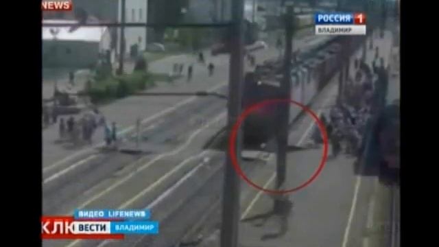 В Муроме грузовой поезд насмерть сбил 10 летнюю девочку смотреть онлайн