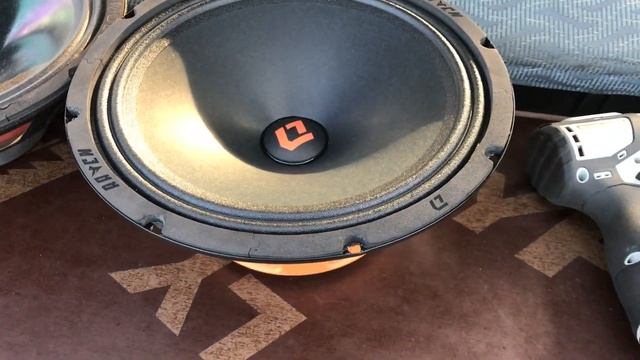 Замена штатных динамиков в ВАЗ 1111(Ока) на DL Audio Raven 250 смотреть онлайн