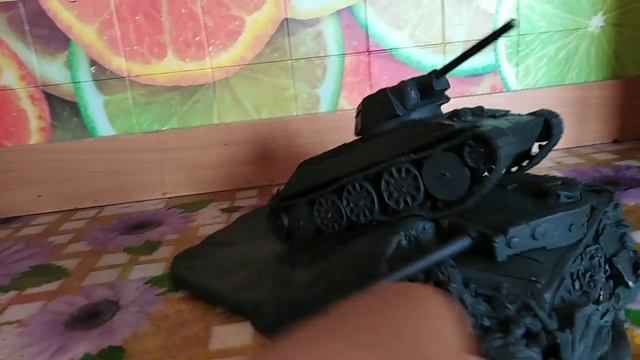 Обзор Т-34 с рабочей ходовой из пластилина смотреть онлайн
