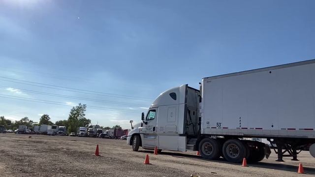Offset и Parallel Parking CDL. Траковая Школа в Чикаго//мои занятия по парковке трака.Truck School смотреть онлайн