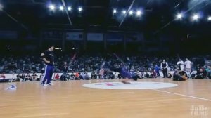 Уличные танцы  Брейк ДАНС  Смотри как танцевать брейк данс