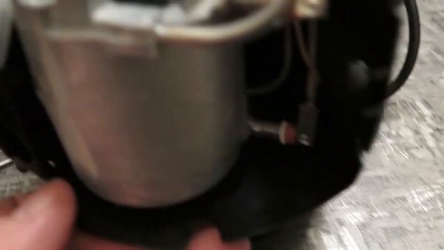 Кrups Dolce Gusto нет протока воды!Чистка иглой не помогает!Течь из корпуса! смотреть онлайн