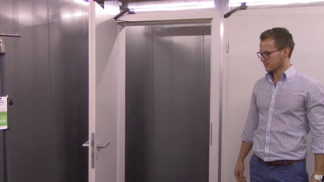 ActiveStop - демпфируемое открытие двери смотреть онлайн