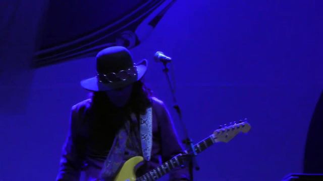 Anthony Gomes - Voodoo Chile - Live At Montreal Jazz Festival
