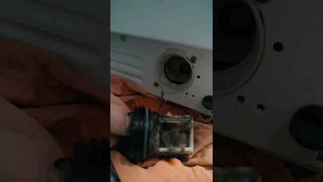 чистка фильтра стиральной машины смотреть онлайн