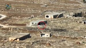 Кадры, на которых бойцы Сирийской арабской армии применяют FPV дроны по боевикам Хайат Тахрир аш Шам