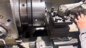 Как рассверлить и развернуть направляющую клапана.