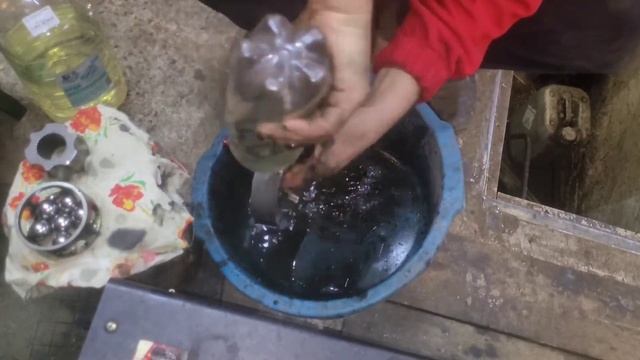 Полуось#w638#замена пыльников и внутреннего ШРУСа левая сторона#mercedes VITO 2.2 CDI смотреть онлайн