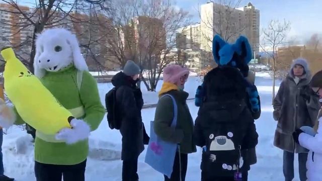 Фурри прогулка в парке Школьников и Очаковские пруды (м.Озёрная)//Пушистая прогулка UwU смотреть онлайн