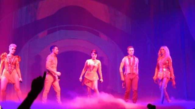 Steps - Scared of the dark - live @ Wembley sse arena смотреть онлайн