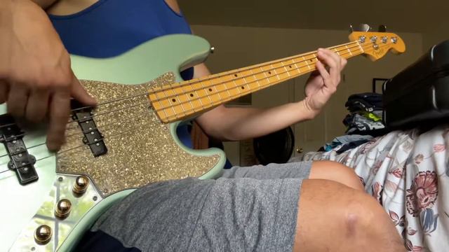 Fender American Pro 2 Jazz Bass with Audere 4 Band Preamp sound test. смотреть онлайн