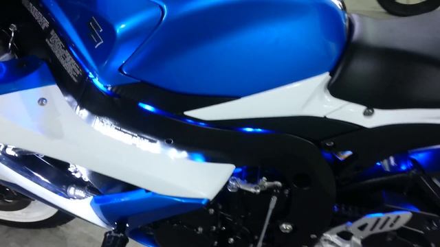 Suzuki GSX-R 600 #01100 смотреть онлайн