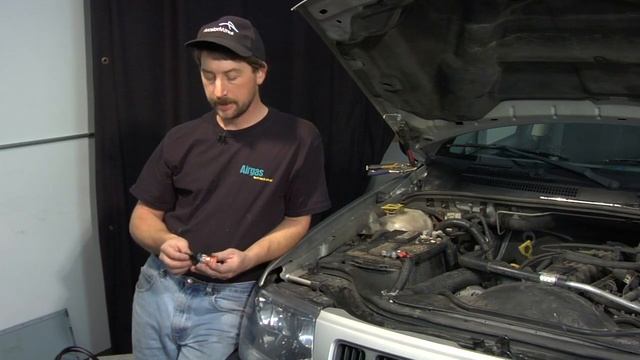 Auto Repair & Diagnostics : How to Fix an Ignition Key That Won't Turn смотреть онлайн