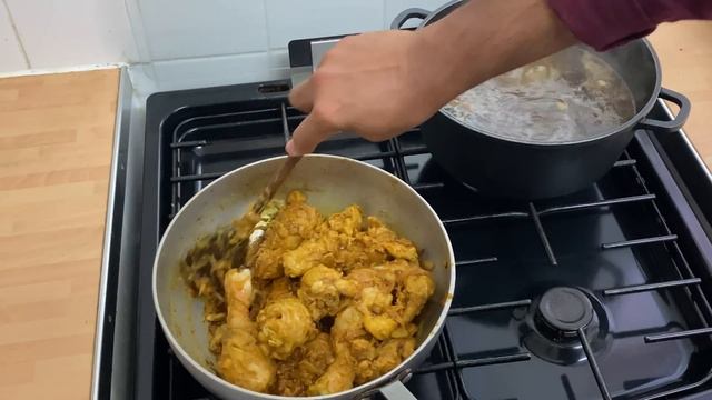 Simple No Nonsense Chicken Biriyani Recipe | Easy Step By Step Tutorial... смотреть онлайн