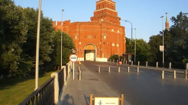 [МСК] [hd] КРЕМЛЬ. Боровицкие башня и ворота. смотреть онлайн