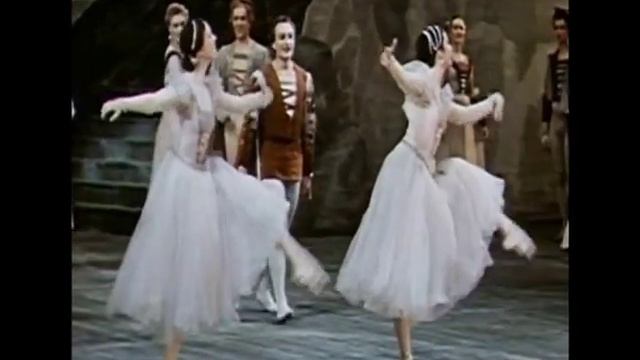 02 б т Лебедине озеро Танець з кубками смотреть онлайн