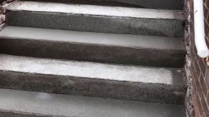 Быстрый ремонт бетонной лестницы. Восстановление при помощи цементно-песчаной и финишной смеси