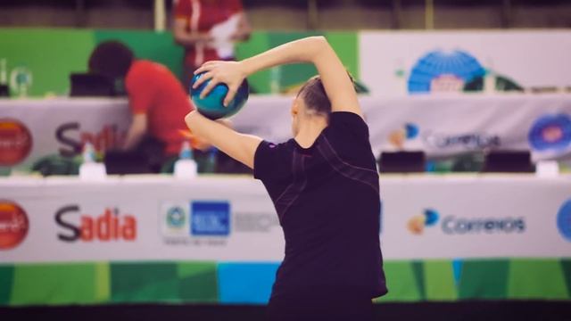 Training for Rio 2016 with Rhythmic Gymnast Melitina Staniouta [BLR] смотреть онлайн