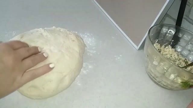 КАК В ШКОЛЬНОЙ СТОЛОВКЕ/Хачапури!Начинка сырная/приготовление школьных булочек/ смотреть онлайн
