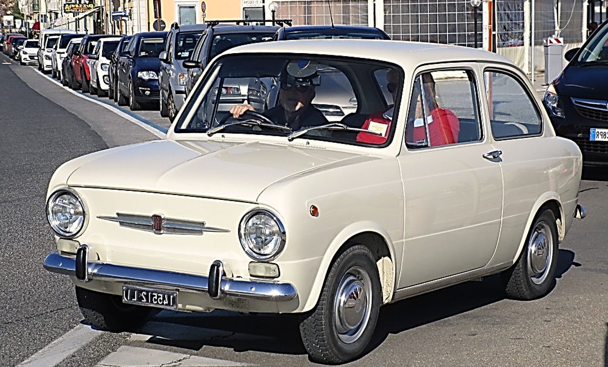 Первый за 20 лет запуск FIAT850 1965 года смотреть онлайн
