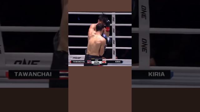 เตะจนแขนยกไม่ขึ้น ตะวันฉาย vs Davit Kiria смотреть онлайн