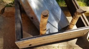 Цветочная клумба для дачи из старых досок своими руками