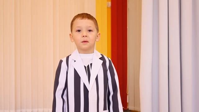 Кархалев Алексей Андреевич, 6 лет, С. Чёрный 'Мчусь, как ветер на коньках' смотреть онлайн