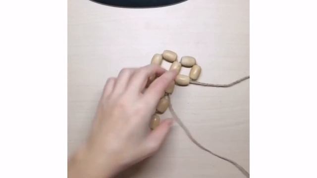 Подставка под горячее из деревянных бусин смотреть онлайн