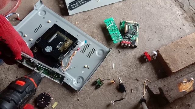 ДВД плеер соднржание золота смотреть онлайн