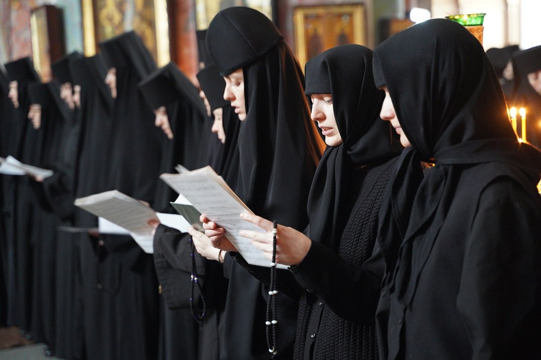 Дивеевские сестры #дивеево_пение #батюшка_серафим #клирос смотреть онлайн