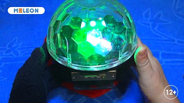 Диско шар светомузыка для домашней вечеринки Цветомузыкальная колонка Bluetooth и MP3 плеер смотреть онлайн