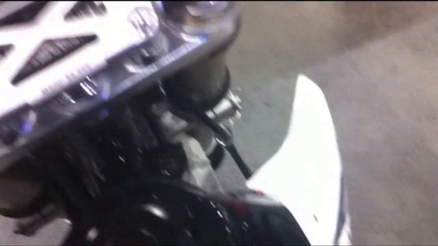 Suzuki DRZ400 SM - NYC EXPO смотреть онлайн