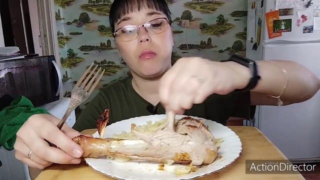 Мукбанг | Голень индейки с макаронами | Я была мужиком?