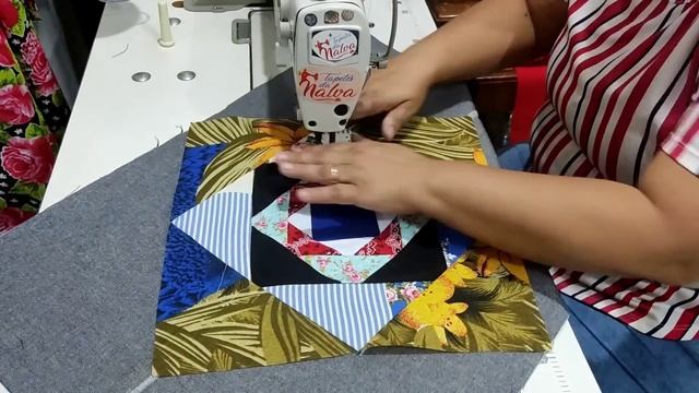 TAPETE DE RETALHOS QUE VENDE IGUAL ÁGUA ?