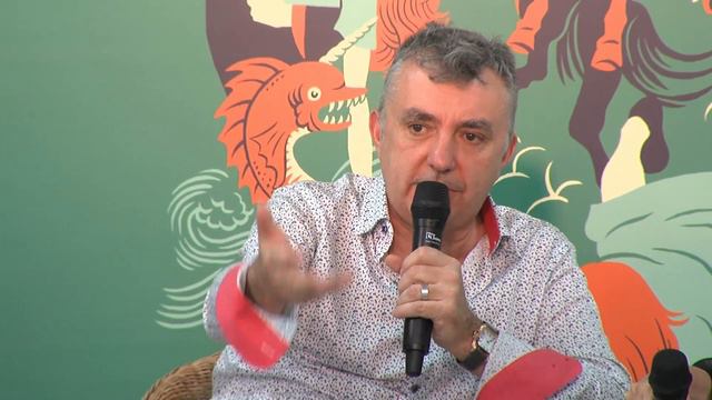 Sobre Nosotros, con Manuel Vilas y Andrés Neuman смотреть онлайн