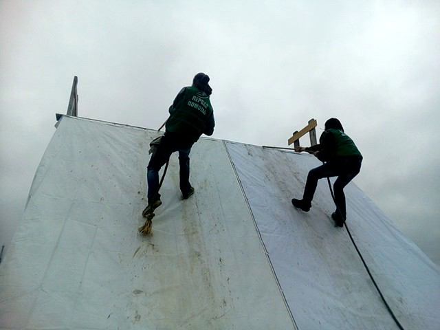 Первая помощь спешит на помощь смотреть онлайн