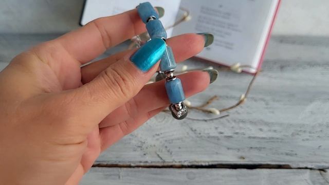 Браслет из аквамарина, лабрадора смотреть онлайн