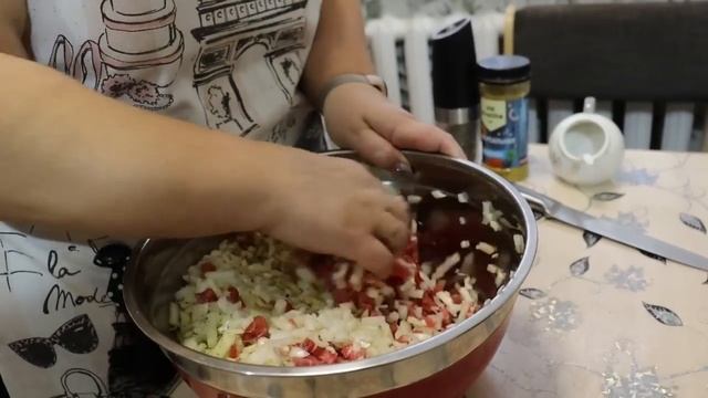 К нам приехали гости готовлю пирожки на скорую руку и вкуснейшие манты. смотреть онлайн