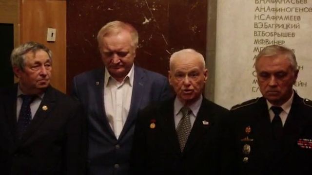 Поздравление к 23 февраля - на видеоканале 