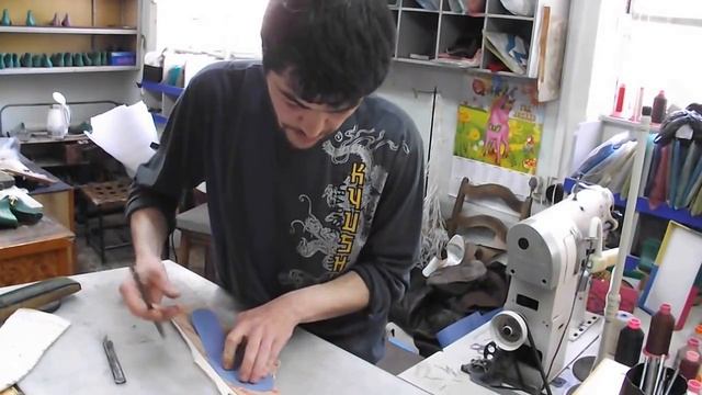 Как делают обувь в Дагестане, 2014