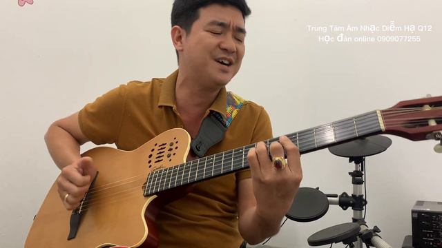 CÁCH ĐỆM BASS TRÊN GUITAR ĐỆM #họcguitar #danguitar #guitarbass смотреть онлайн