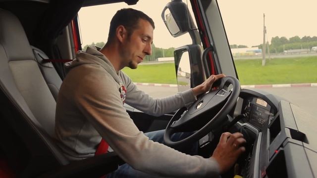 СУПЕР ТЕСТ RENAULT T: наследник МАГНУМА / test-drive RENAULT T смотреть онлайн