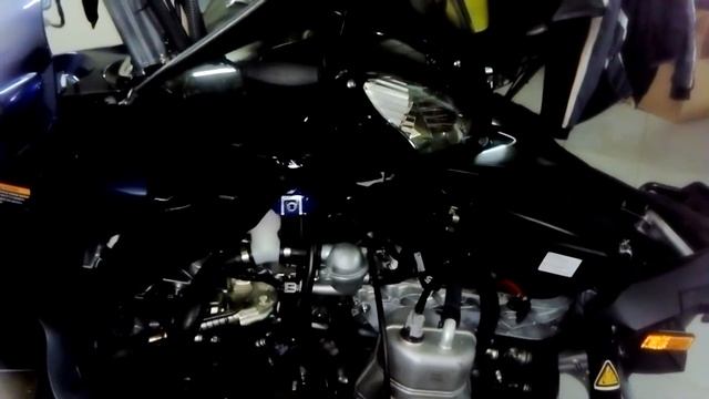 Снятие воздушного фильтра Yamaha Venture TF Part1 смотреть онлайн