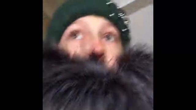 VLOG:с подругами /каток и коньки/зима! смотреть онлайн