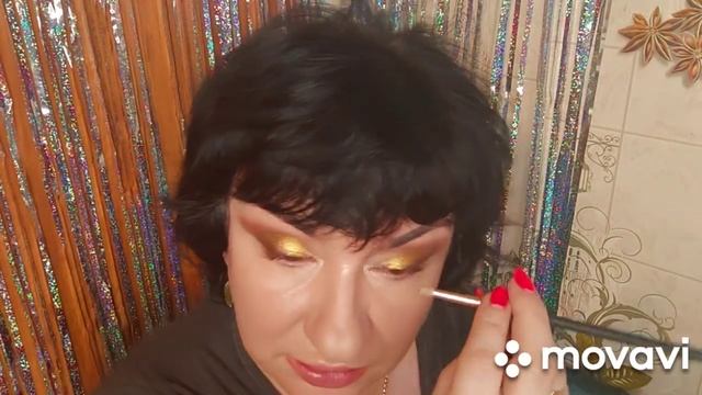 Офисный макияж в золотых тонах..mp4 смотреть онлайн