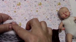 We sew clothes for a mini reborn doll from a sock & Как сшить одежду для куклы мини реборн из носка